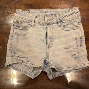 American Eagle Jean Shorts - Size 2 - light wash